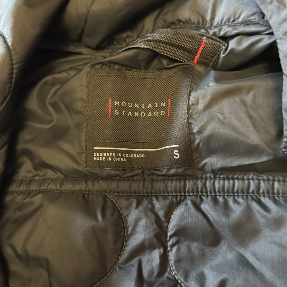 Mountain standard / yakoda collab hooded puffer jacket size small - Picture 3 of 6